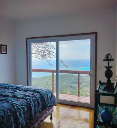 Roatan Apartment | Oasis by Tres Flores