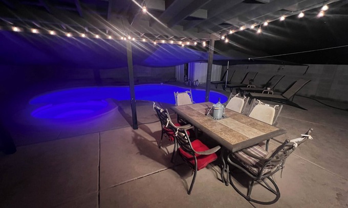 Sunrise Manor House | Oasis Casita with a private Pool and heated spa to relax with your family