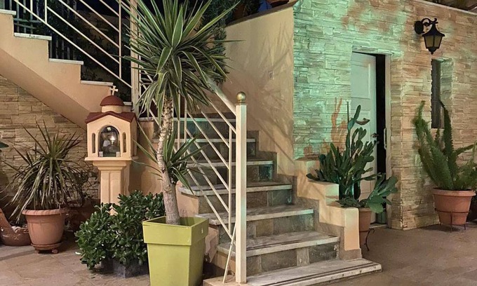 Melissatika Apartment | Oasis Garden Apartment