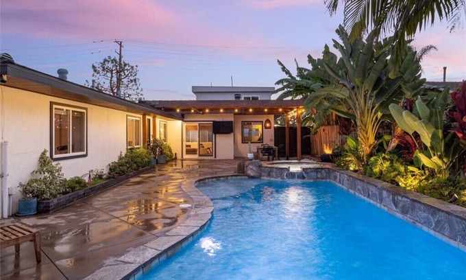 East Side Costa Mesa House | Oasis OC Pool/Spa 8 min 2 Beach