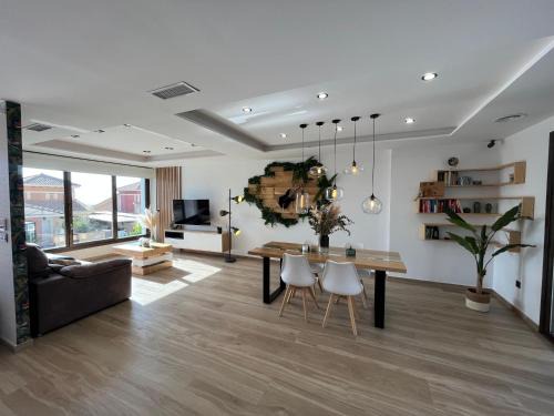 Huetor Vega Villa | OASIS PRESTIGIO