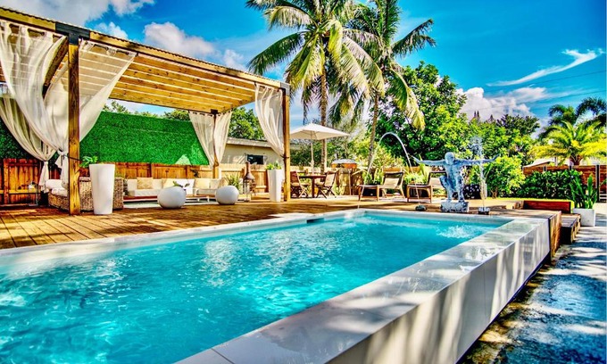 South Middle River House | Oasis with Insane Outdoor Area Near Wilton Manors