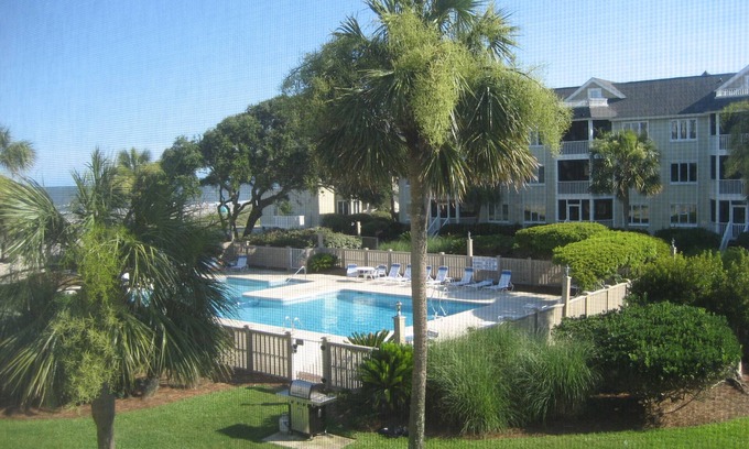 Charleston County Condo | Ocean Breeze Villa - Beautiful Ocean Views!