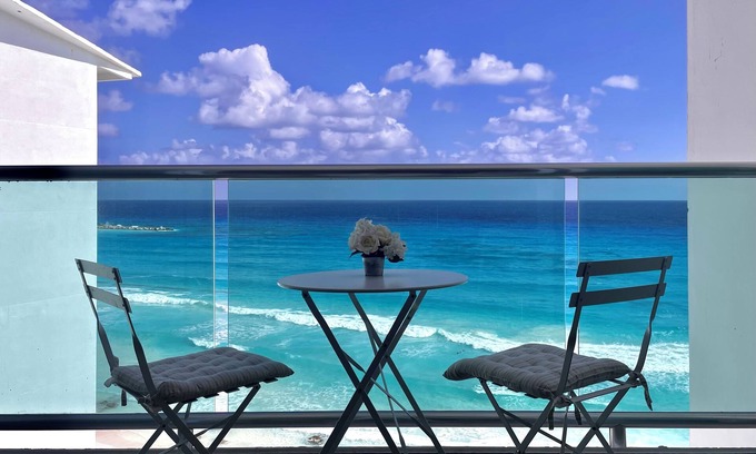 Downtown Cancun Apartment | Ocean Dreams by Andiani Travel