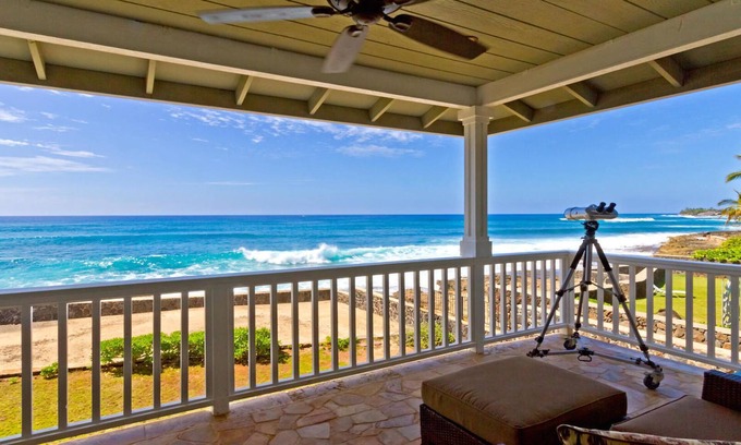 Makaha House | Ocean Front Paradise in Paradise