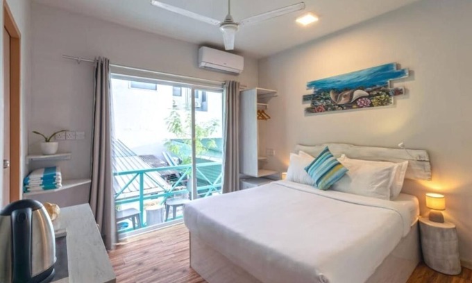 Maafushi Hotel | Ocean Pearl : Deluxe Double Room