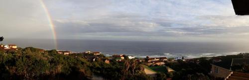 Blue Horizon Bay Apartment | Ocean Song