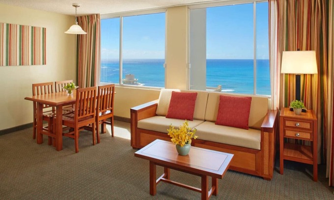Diamond Head - Kapahulu - St. Louis Apartment | Ocean View 1 BR Corner Condo Mins to Waikiki Beach