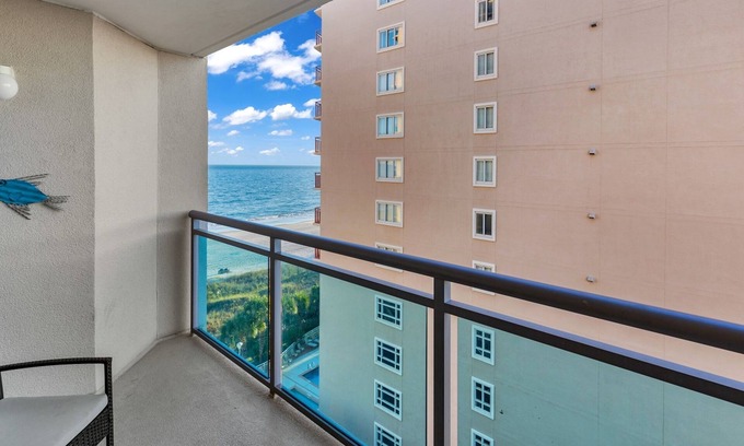 Crescent Beach Condo | Ocean View Bahama Sands Stunning Resort