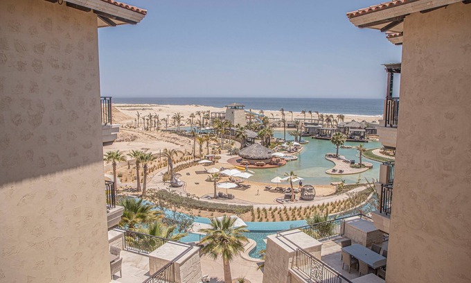 Los Cangrejos II y III House | Ocean View Penthouse in Private Golf Community