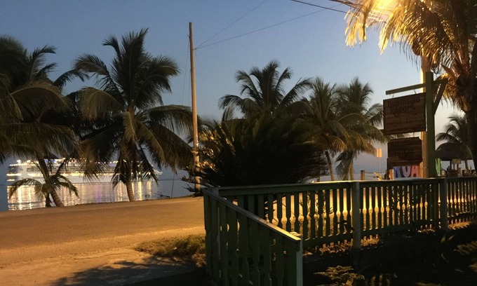 Roatan Apartment | Ocean View Resort stay