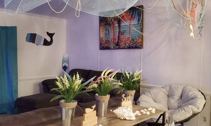 West Newton House | Ocean View Theme - Cozy - Explore An Amazing Treasure!