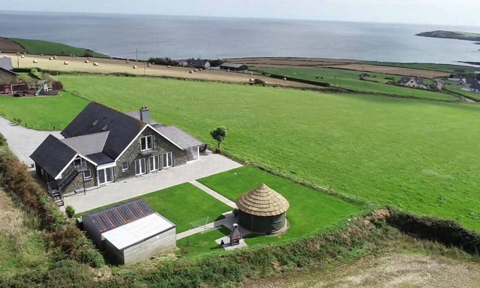 Kinsale House | Ocean Views ,kinsale 6 Bedroom house,sleeps 22,owned by Exquisite Holiday Homes