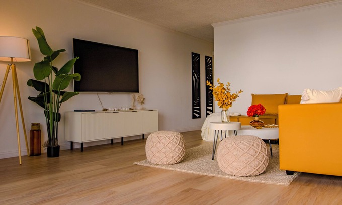 South Redondo Apartment | Oceanfront 2 Bed 2 Bath, 2 Parking Spots, Lovely View