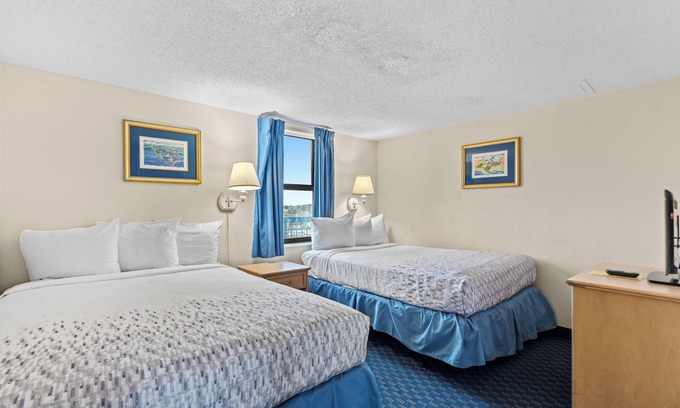 Downtown Myrtle Beach Hotel | Oceanfront 2 BR/Beautiful View