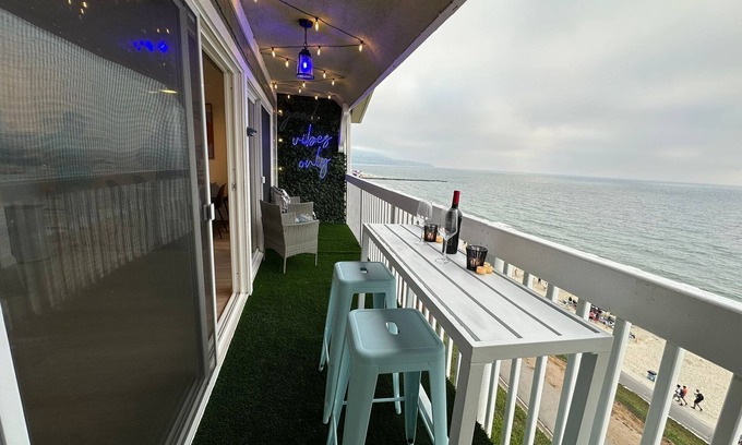 South Redondo Apartment | Oceanfront 2BR/2BA w/Stunning Views in Redondo Beach!