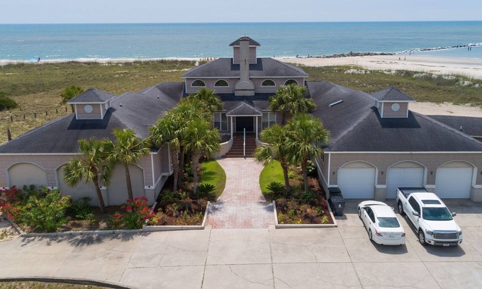 Inlet Harbour House | Oceanfront 5 BR Beach House with Pool! Alpha & Omega At The Point