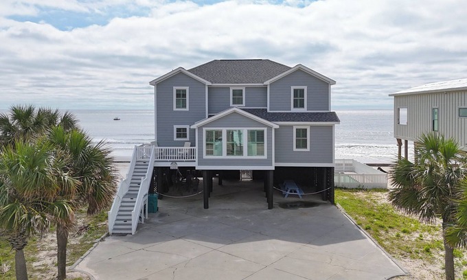 Inlet Harbour House | Oceanfront 7 BR Beach House with Private Pool! - Seas The Day n