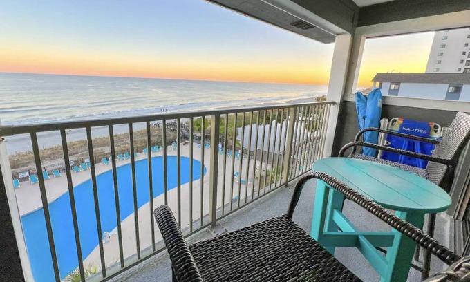 Myrtle Beach Condo | Oceanfront Balcony Penthouse @ Myrtle Beach Resort