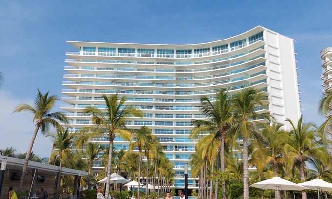 Ixtapa Condo | OCEANFRONT CONDO, RIGHT ON THE BEACH. SPECTACULAR VIEW