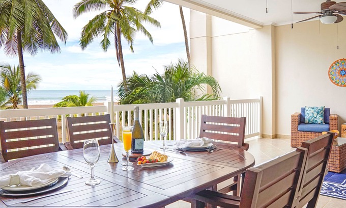 Barrio Los Villalobos Condo | Oceanfront condo with amazing balcony, and beach access
