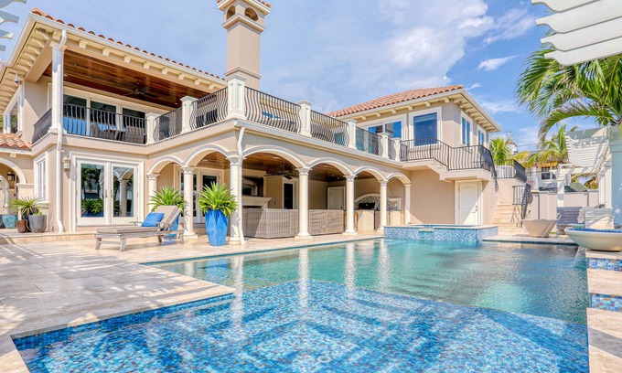 Pass-a-Grille House | Oceanfront home with pool, hot tub, pool table, washer/dryer, fireplace & AC