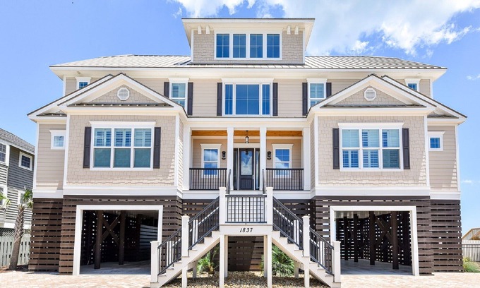 Inlet Harbour House | Oceanfront, Pool, Hot Tub, Elevator-Excellent Reviews