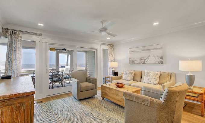 Pelican Bay House | Oceanfront, Renovated w/screened porch & community pool - 33 Beach Club