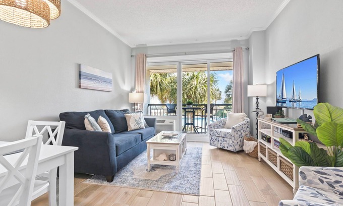 Litchfield by the Sea Condo | OCEANFRONT: The Seabatical Suite at Bridgewater Resort/Litchfield By The Sea