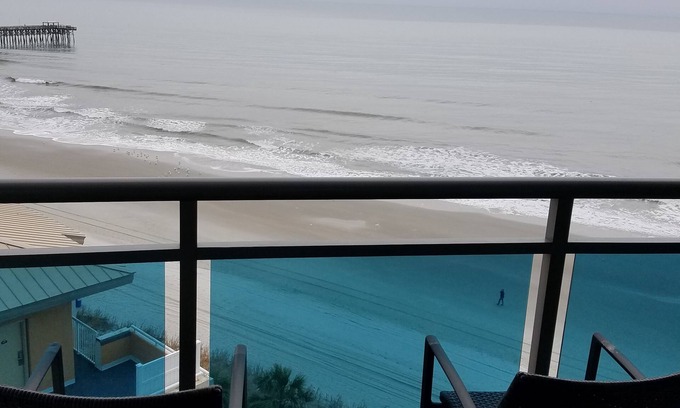 Downtown Myrtle Beach Hotel | Oceans One Resort