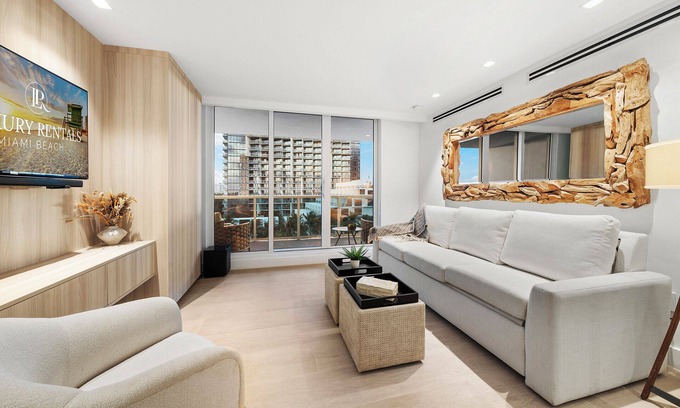 South Beach Condo | Oceanview 2+Den Private Residence at Roney Palace