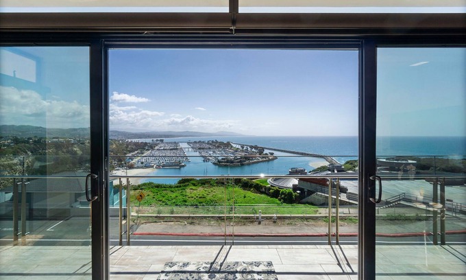 Dana Point Condo | Oceanview luxe condo, deck & sauna - Harbor Haus