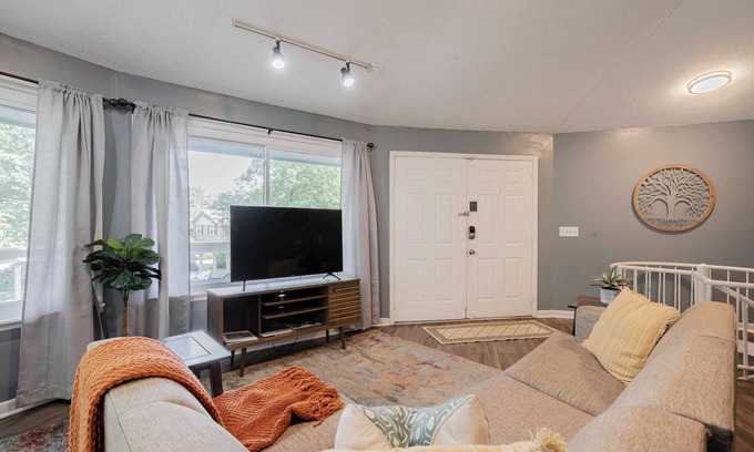 Woodfield House | Octagonal Home & Wrap-Around Porch - Opulent Oasis