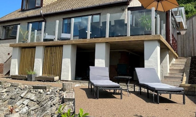 Gwaenysgor Near Prestatyn House | Offa's Lodge Family Home Quiet Area With sea Views