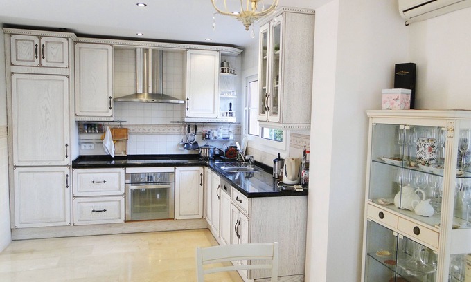 Torrequebrada Villa | OFFER Modern villa 900 meters from the beach