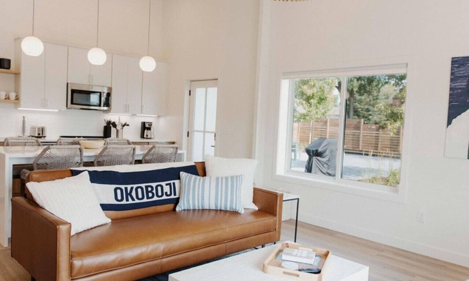 Okoboji Villa | Okoboji Flats 2 at the Lake (Off East Lake)