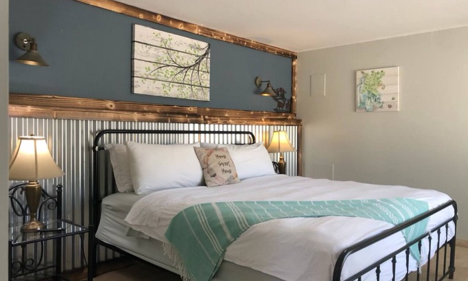 Olancha RV Rental | Olancha RV Park & Motel