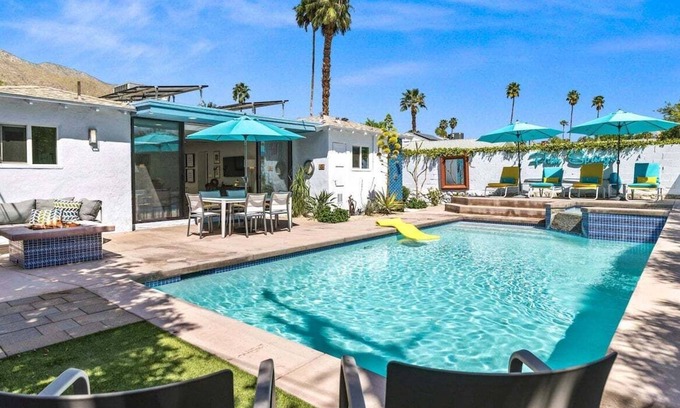 Warm Sands House | Old Blue Eyes – Palm Springs Home with Pool, Spa, Fire Pit & Privacy