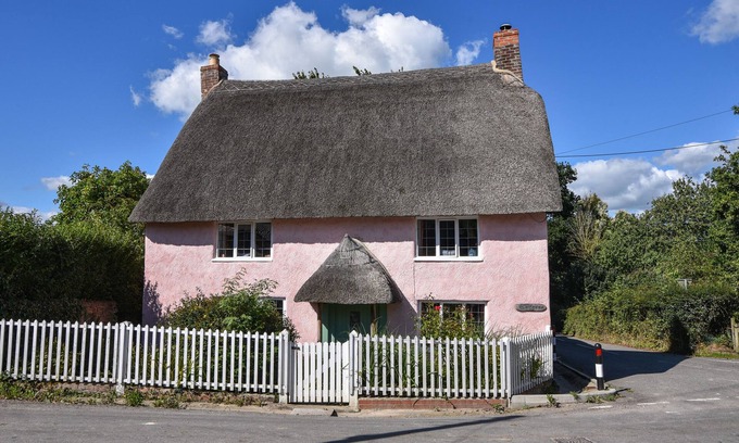 Whitchurch Canonicorum Cottage | OLD CROSS COTTAGE, pet friendly in Whitchurch Canonicorum