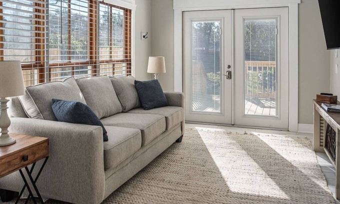 Mobile Apartment | Old Dauphin Way Historic Home - Unit 6