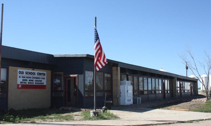 Fortuna Hotel | Old School Motel RV