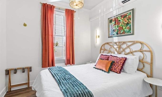 Biloxi Apartment | Old Spanish House | Vivian Suite A: Sophisticated Retreat | Beach! | Fire Pit! | Downtown! | Golf Cart!