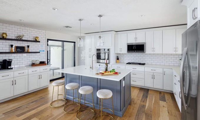 Melrose Meadows Cottage | Old Town Art Deco - Pool&fire Pit - In Old Town