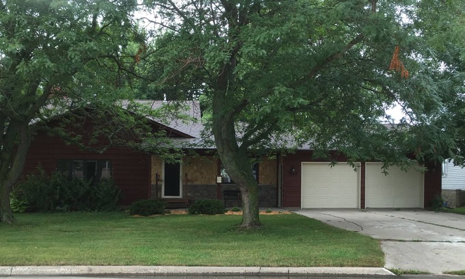 Spencer House | On Spencer Municipal Golf Course