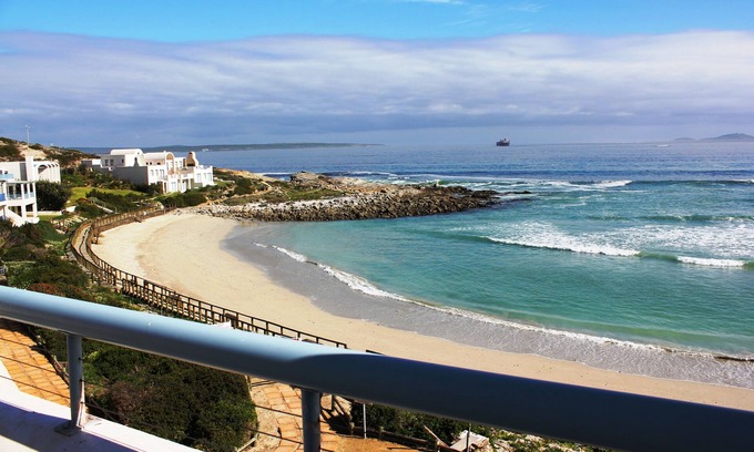 Paradise Beach Apartment | On the Beach 1, Langebaan 2-Sleeper