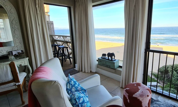 Jeffreys Bay House | On the Beach Guesthouse