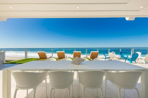 Beach Barber Tract House | On The Beach La Jolla