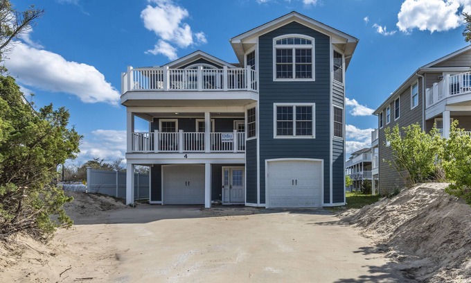 Lewes House | On the Beach - Lux Multi-Family House - Get the best weeks of 2025 Now!