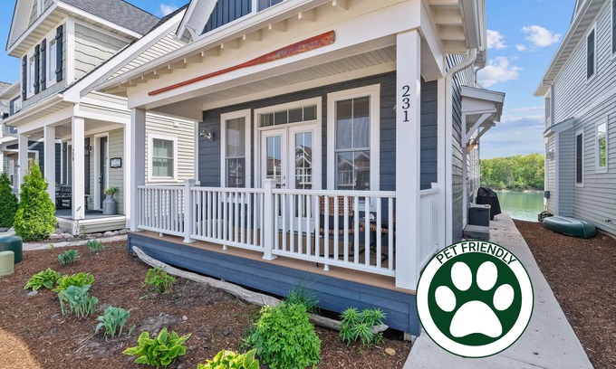 Ottawa House | On The Rocks | 3 Bed, 3 Bath