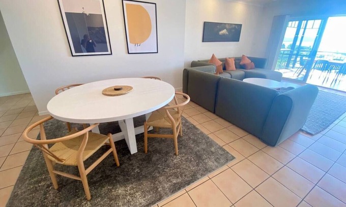 Belgian Gardens Apartment | On top of the world on Bundock